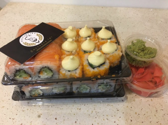 Доставка їжі 